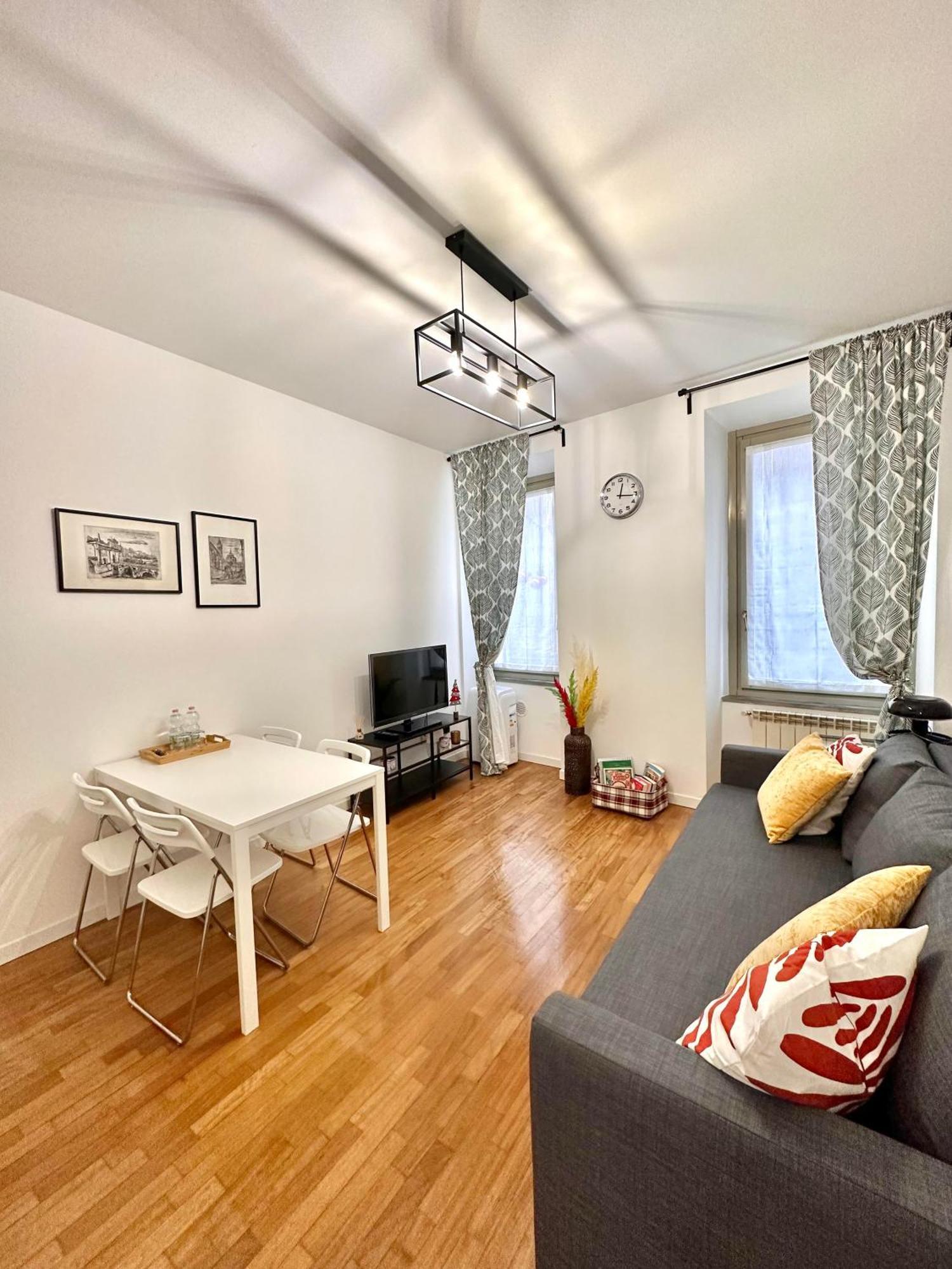 Hello Bg Holiday House Bergamo Luaran gambar